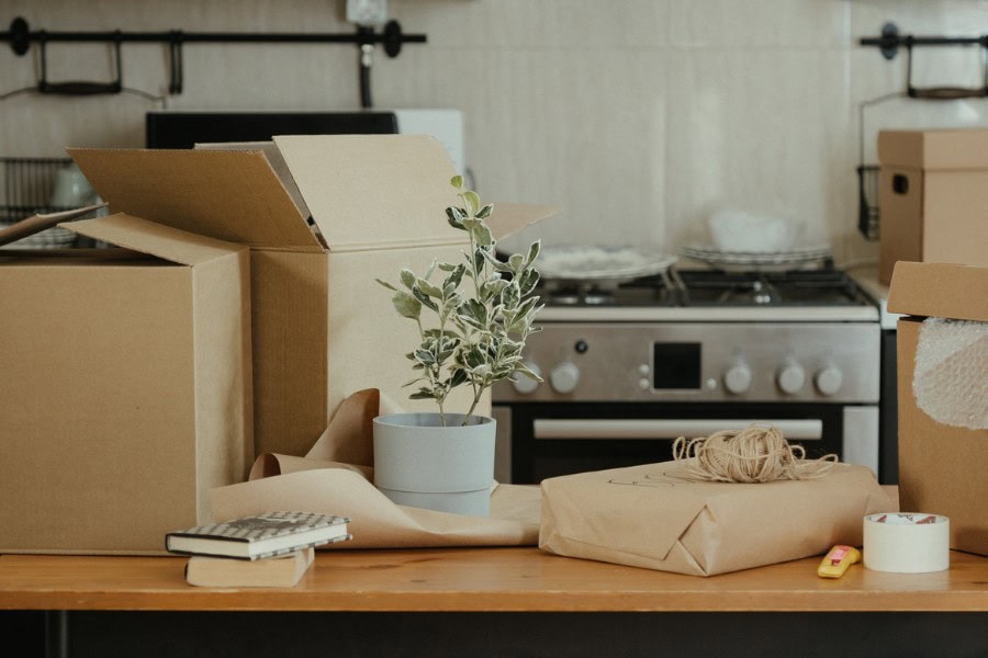 Header Clutter 6 Game-Changing Ways to Declutter a Room in 30 Minutes Stress-Free ...